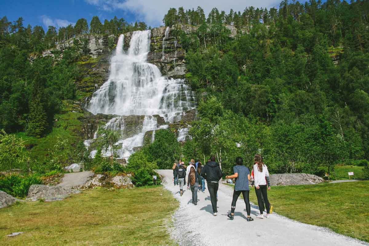 scandinavia tours contiki